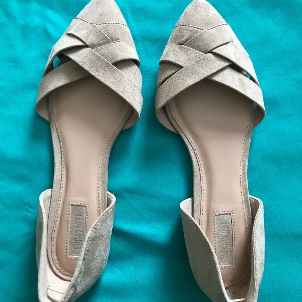 Cute nude/light pink flats